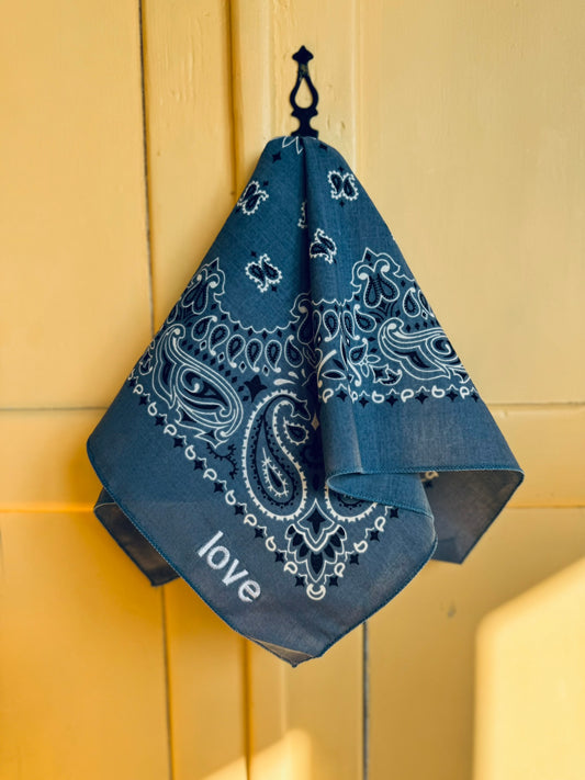 Bandana bleu chambray LOVE