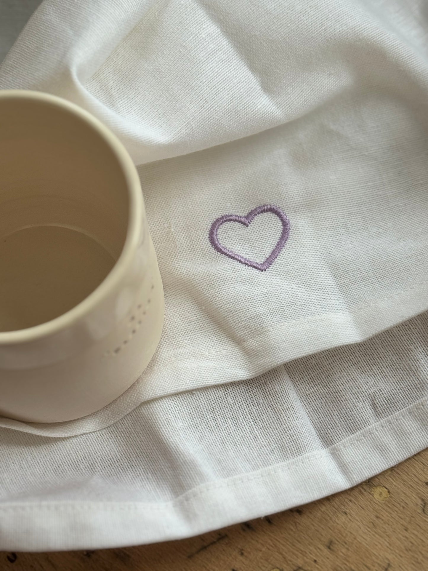 Set gobelet ma passion et serviette de table brodée coeur